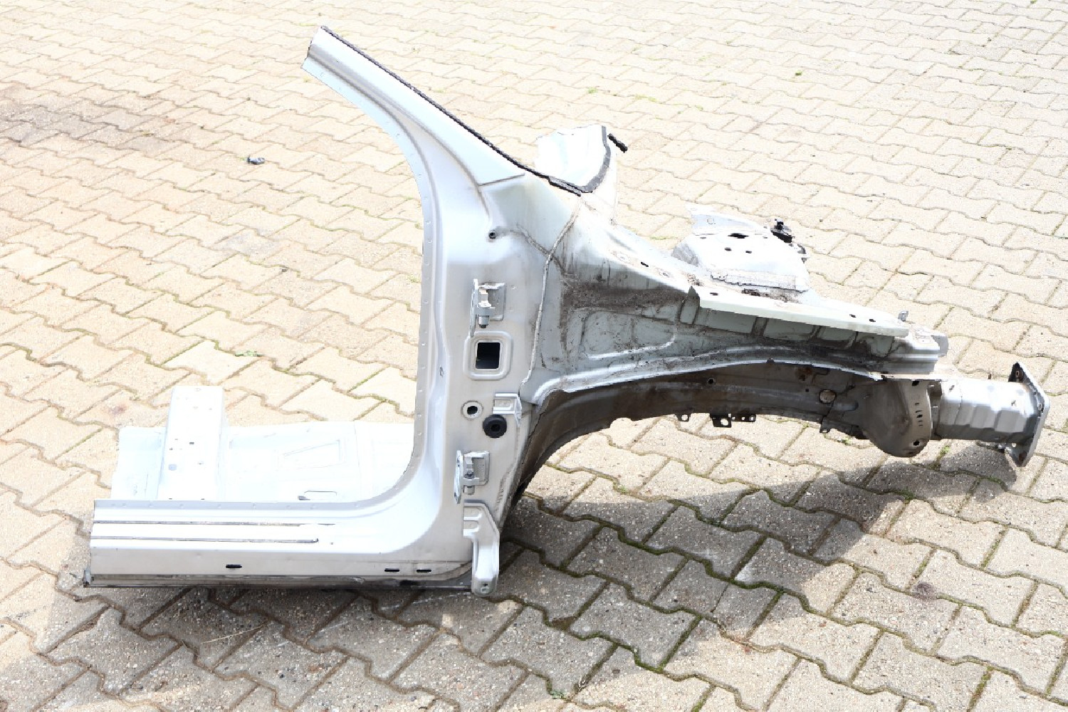 VOLVO XC60 I LIFT ĆWIARTKA PRAWA PRZÓD