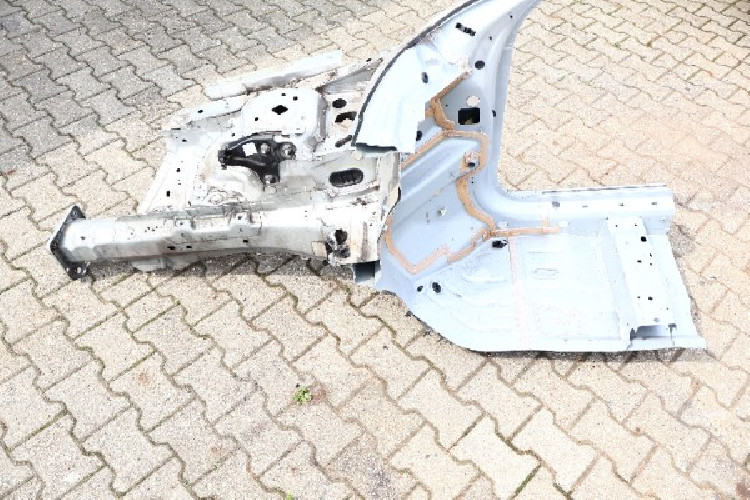 VOLVO XC60 I LIFT ĆWIARTKA PRAWA PRZÓD