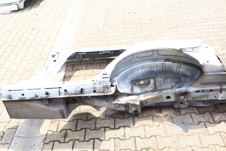 VOLVO XC60 I LIFT ĆWIARTKA BŁOTNIK LEWA TYŁ 711-16