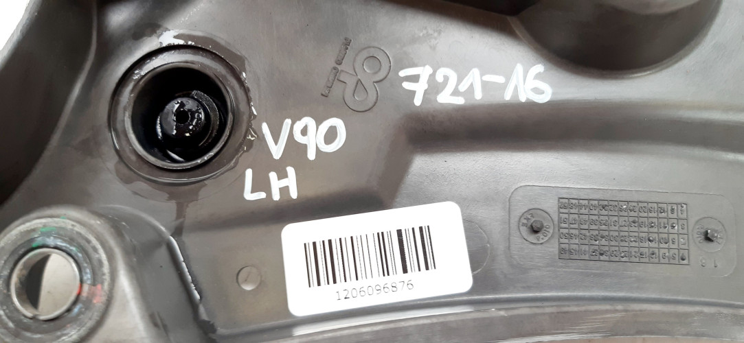 VOLVO V90 II ŚLIZG MOCOWANIE BŁOTNIKA LEWY PRZÓD 721-16 31378984