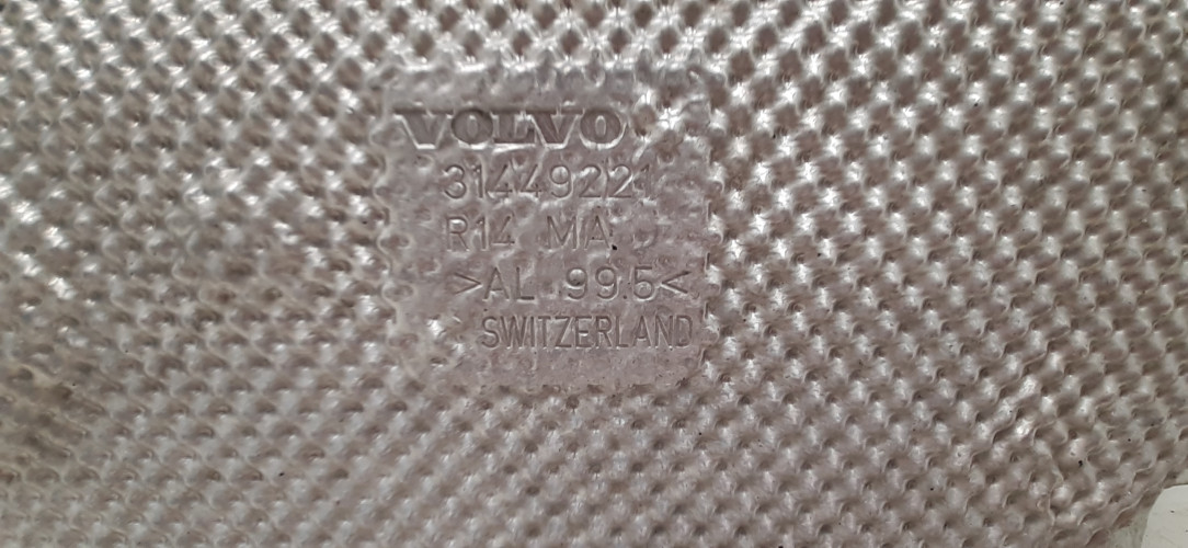 VOLVO XC90 II OSŁONA TERMICZNA 31449221