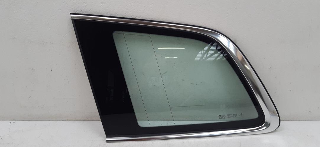 VOLVO XC90 II SZYBA KAROSERYJNA LEWA 31371029