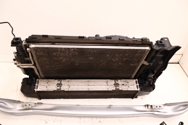 VOLVO XC60 I LIFT 2.0 D4 PAS PRZEDNI CHŁODNICE 31338823, 31338236