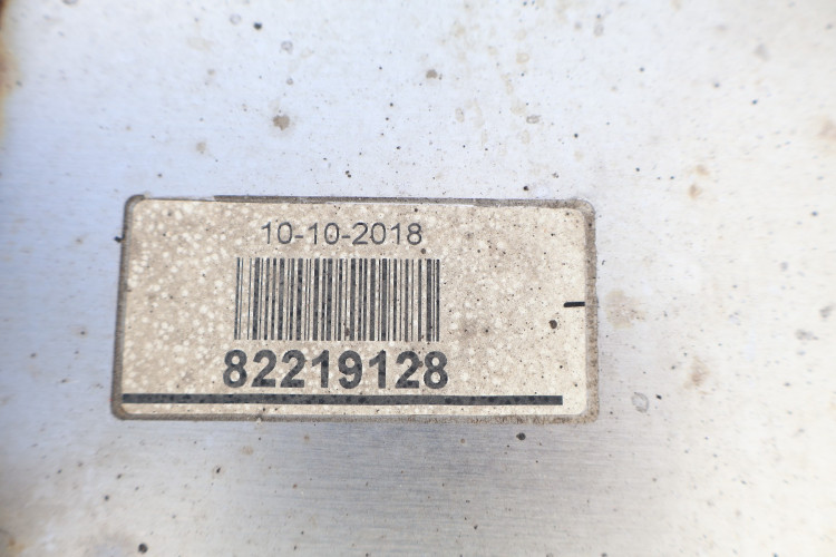 VOLVO S90 II CROSS COUNTRY TŁUMIK RURA WYDECH 82219128