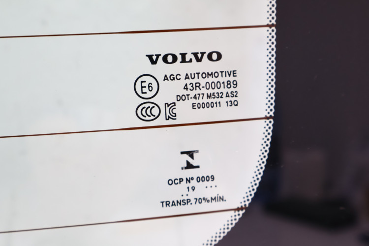 VOLVO S90 II SZYBA TYŁ 31651600