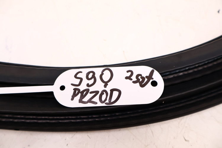 VOLVO S90 II USZCZELKA DRZWI PRZÓD 31689002