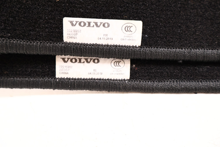 VOLVO S90 II DYWANIKI WELUROWE TYŁ 32216202