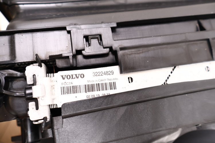 VOLVO S90 II 2.0 D4 CHŁODNICA CHŁODNICE KOMPLET 32252573, 31657360, 32224829