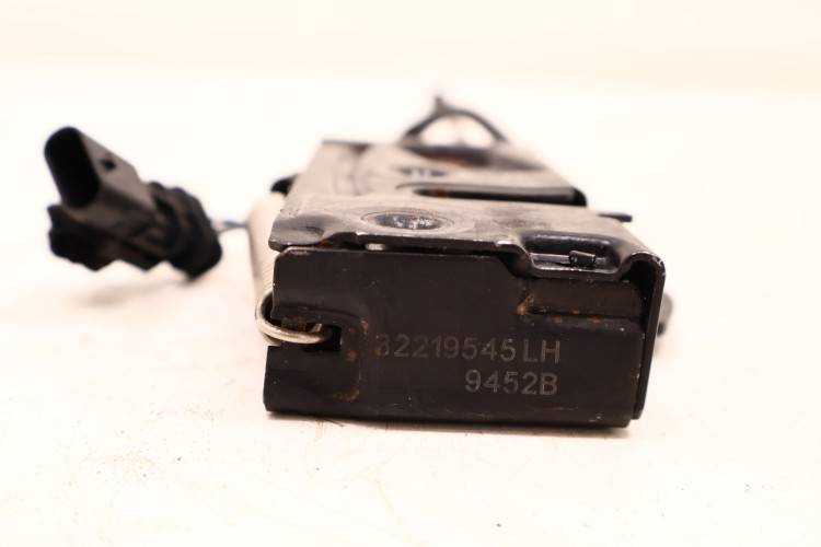 VOLVO S90 II ZAMEK RYGIEL MASKI LEWY 32219545