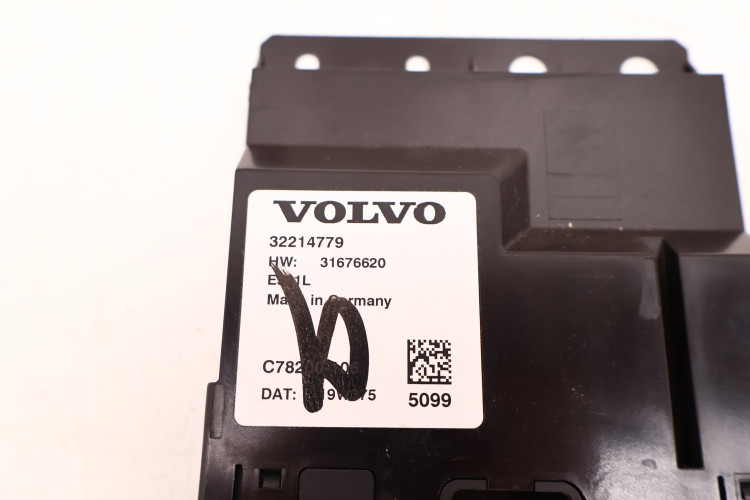VOLVO S90 II 2.0 D4 MODUŁ STEROWNIK KLAPY BAGAŻNIKA 32214779