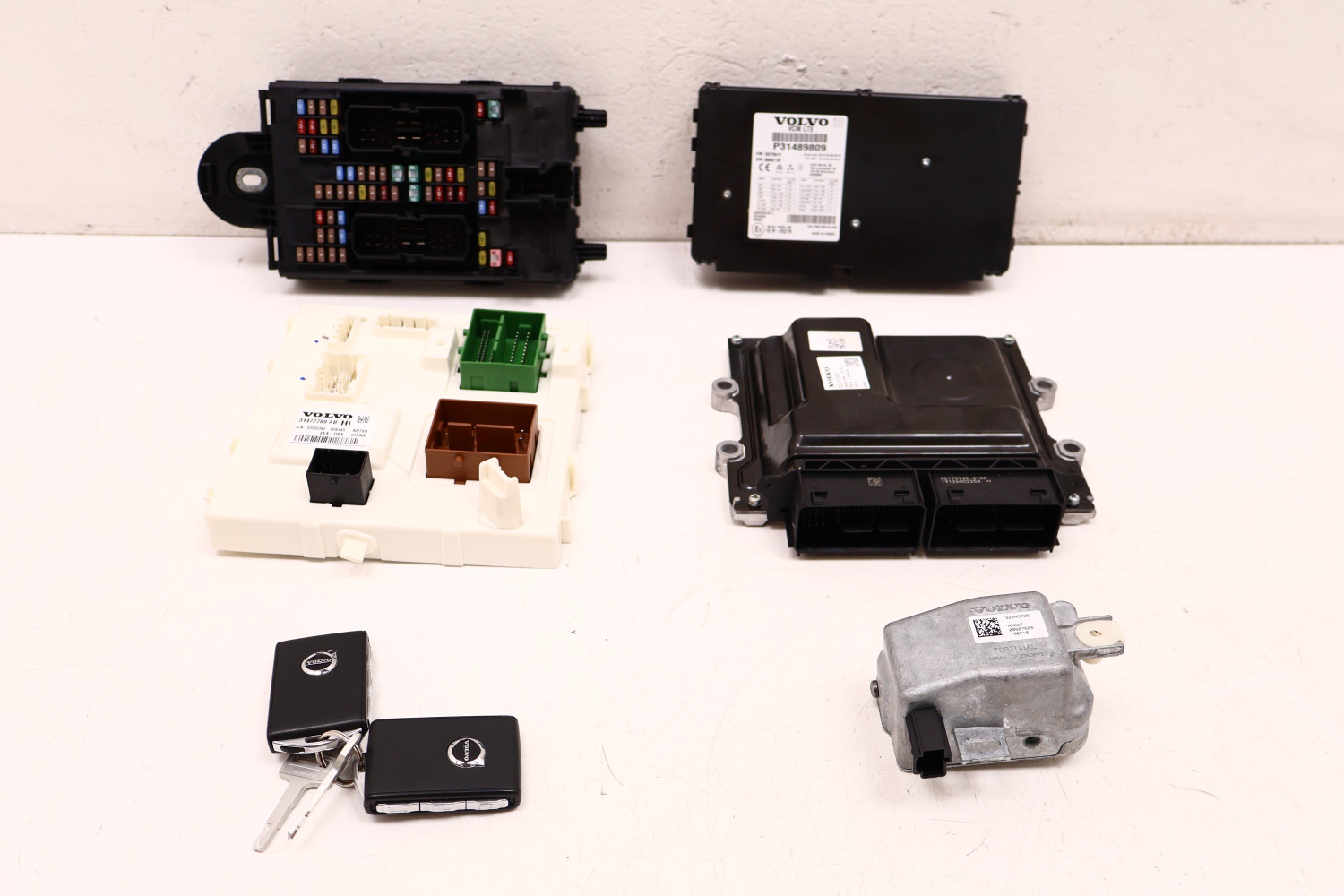 VOLVO S90 II 2.0 D4 KOMPUTER STACYJKA BSI 32142591, 31489809, 31472789, 32242005, 32246736