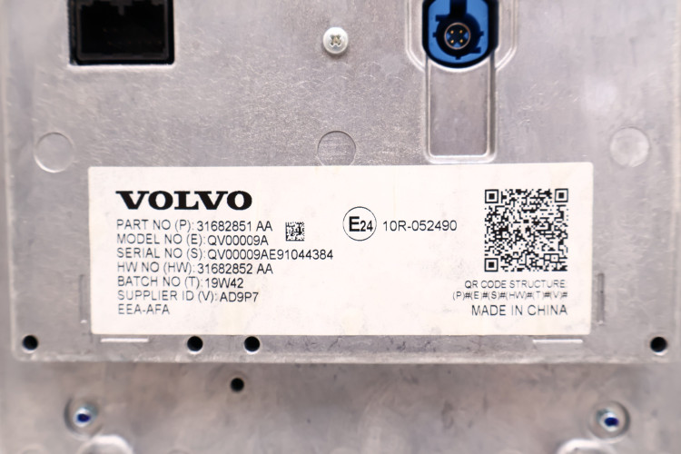 VOLVO S90 II EKRAN WYŚWIETLACZ NAWIGACJI 31682851