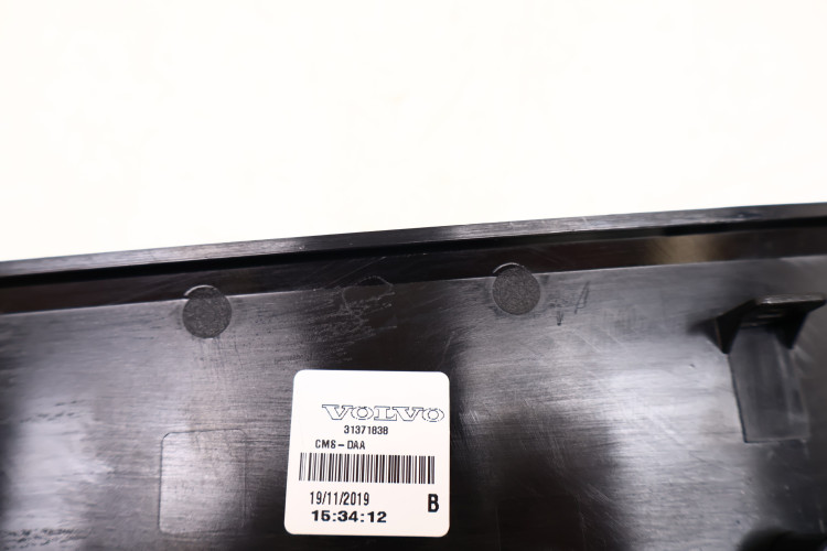 VOLVO S90 II LAMPA ŚWIATŁO STOPU 31371838