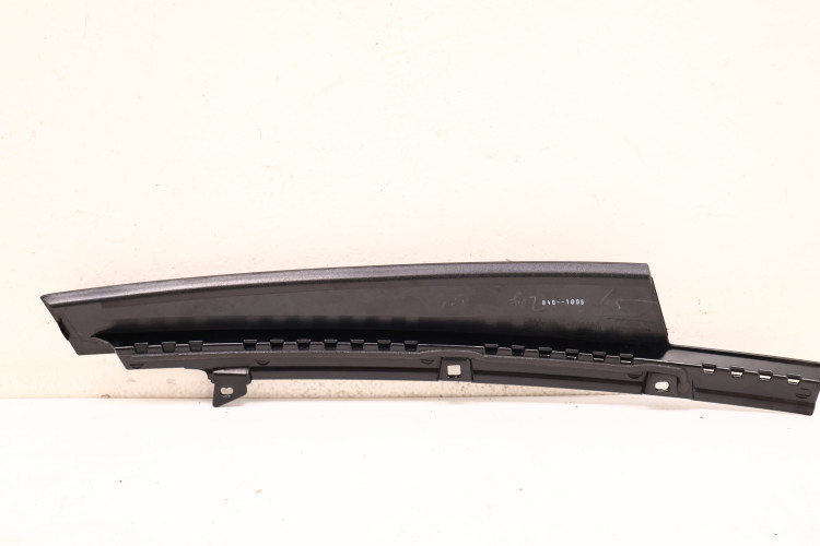 VOLVO S90 II LISTWA DRZWI PIONOWA PRAWA PRZÓD 31378624