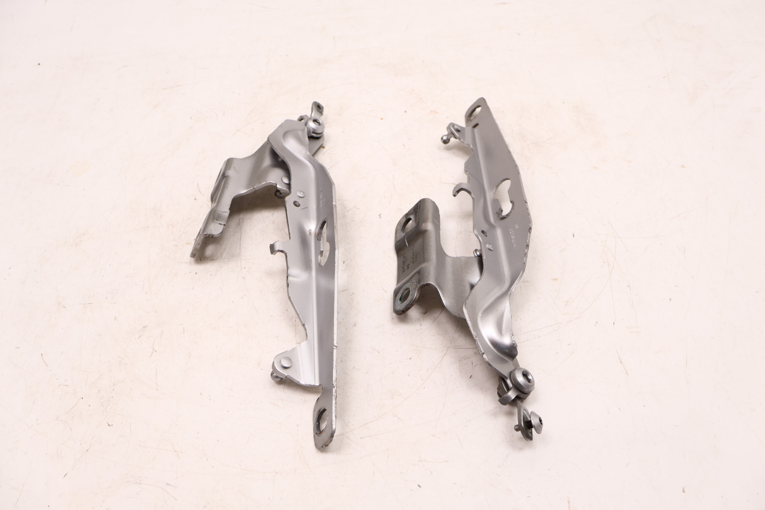 VOLVO XC60 I LIFT ZAWIASY MASKI 711-16 31385814, 31385815