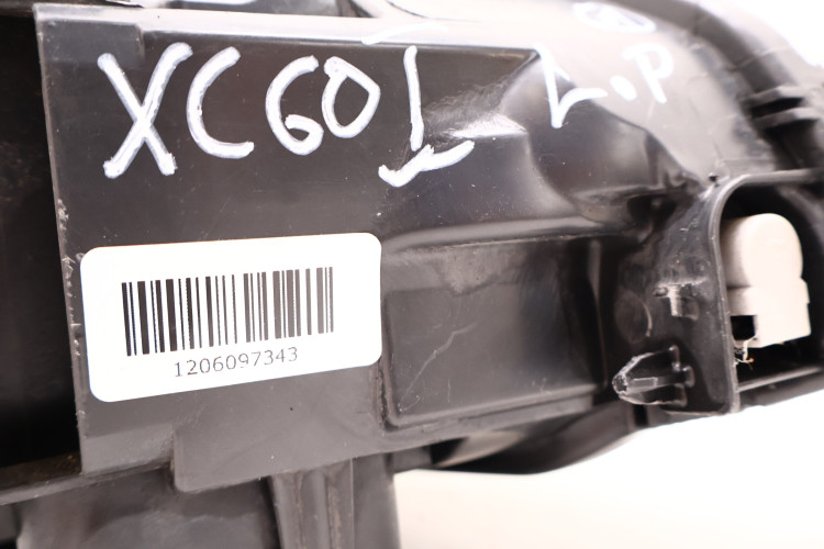 VOLVO XC60 I LIFT LAMPA LEWA PRZÓD UK 31358111