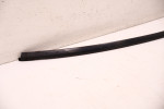 MERCEDES W124 84-92 LISTWA SZYBY CZOŁOWEJ GÓRNA