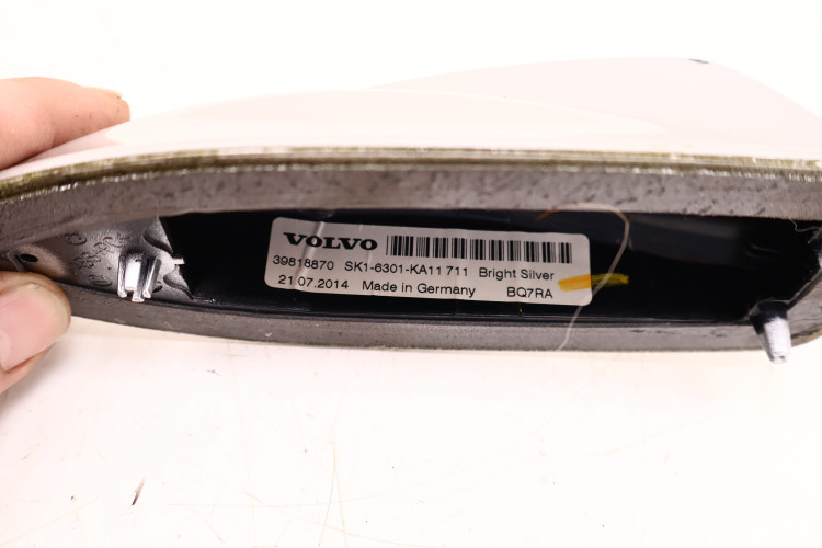 VOLVO XC60 I LIFT PŁETWA OBUDOWA ANTENY 711-16 39818870