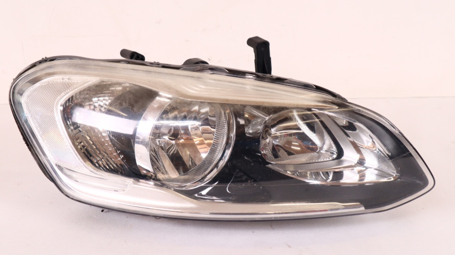 VOLVO XC60 I LIFT LAMPA PRAWA PRZÓD 31358112 UK