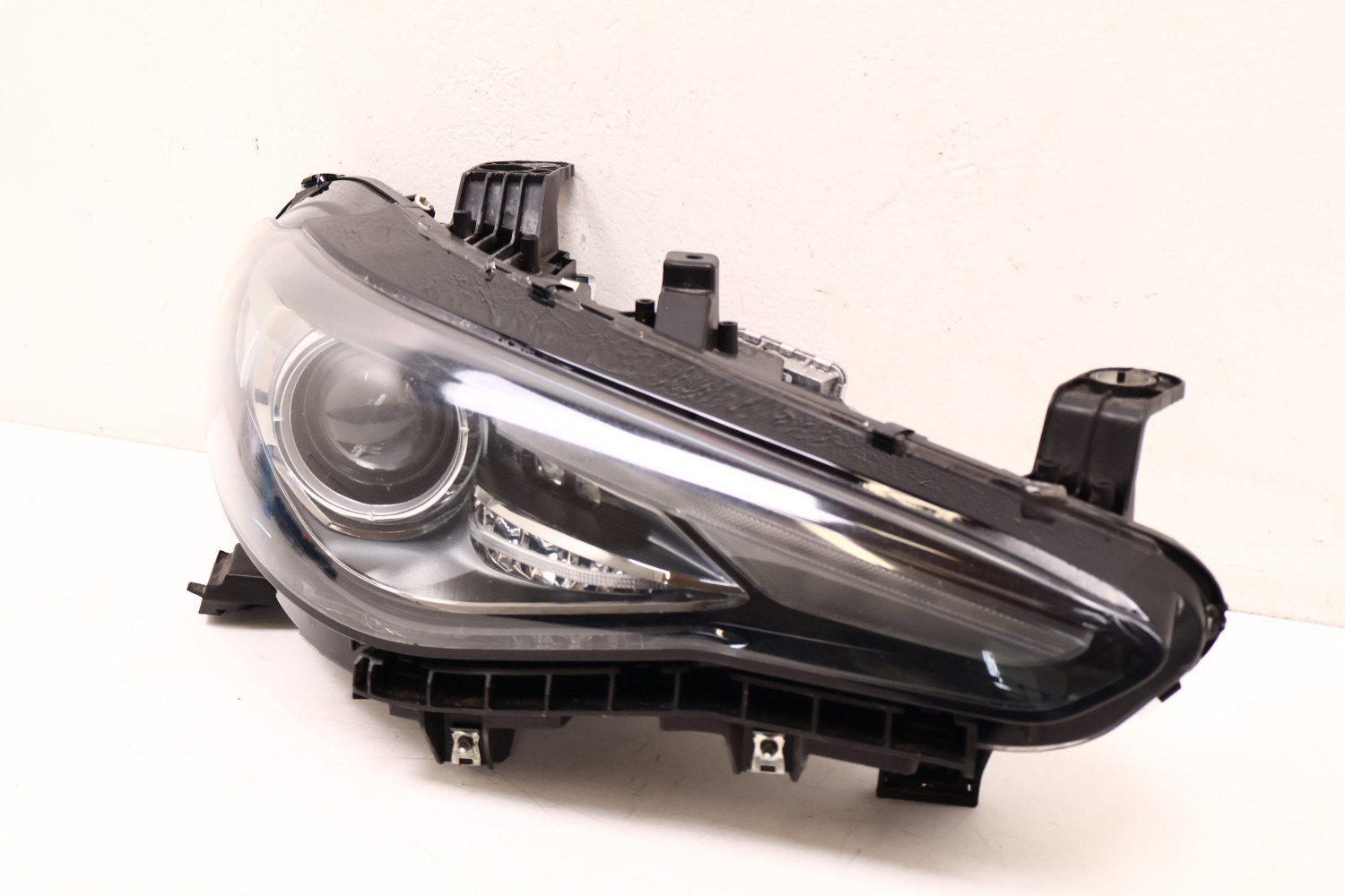 ALFA ROMEO GIULIA LAMPA PRAWA PRZÓD BI XENON SKĘTNY 50553224