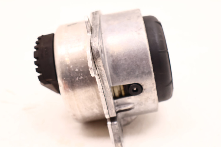 ALFA ROMEO GIULIA 2.2 MTJ ŁAPA PODUSZKA SILNIKA PRAWA PRZÓD 505515110