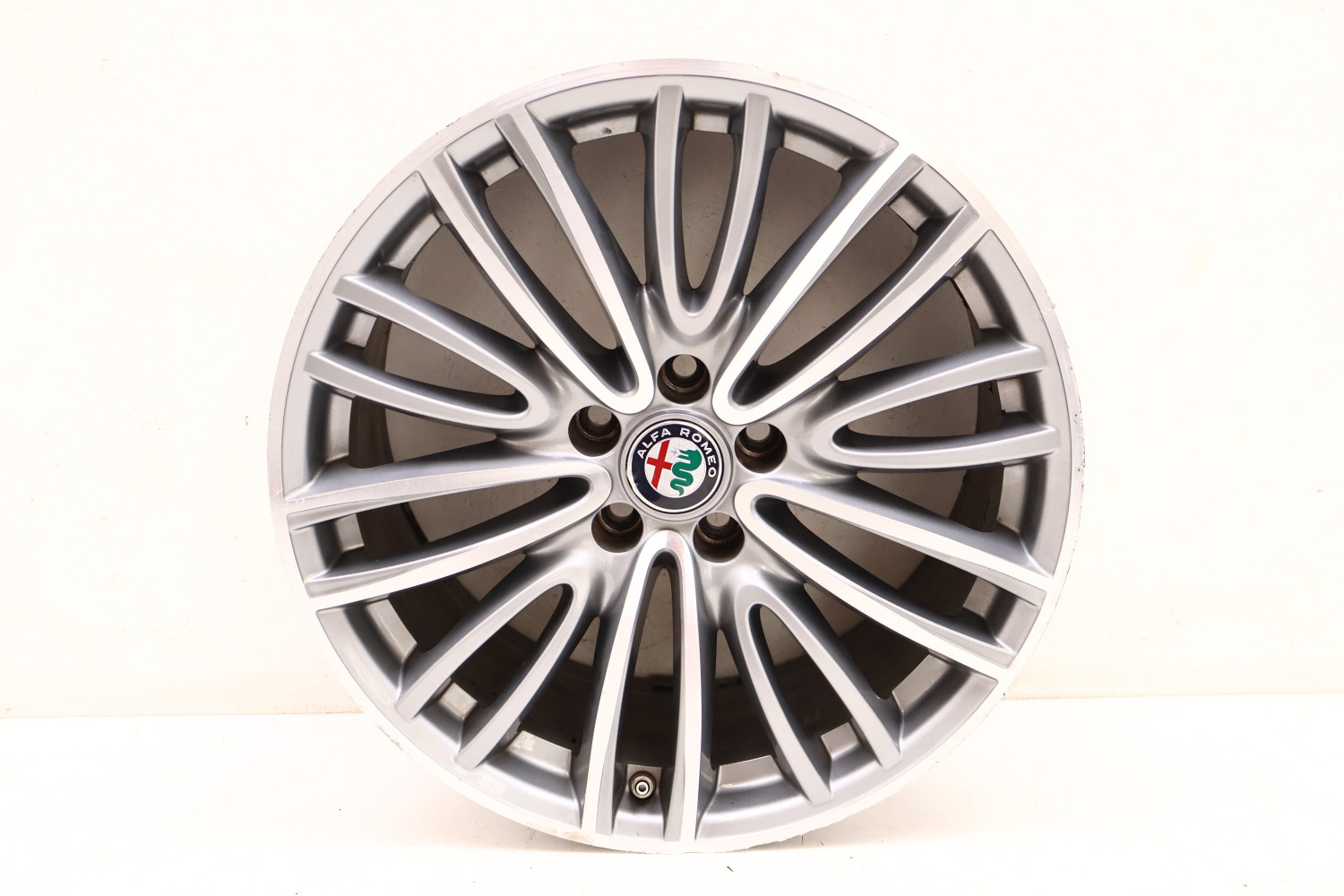 ALFA ROMEO GIULIA FELGA ALUMINIOWA 18X9.0 156119156