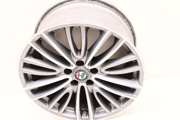 ALFA ROMEO GIULIA FELGA ALUMINIOWA 18X9.0 156119156