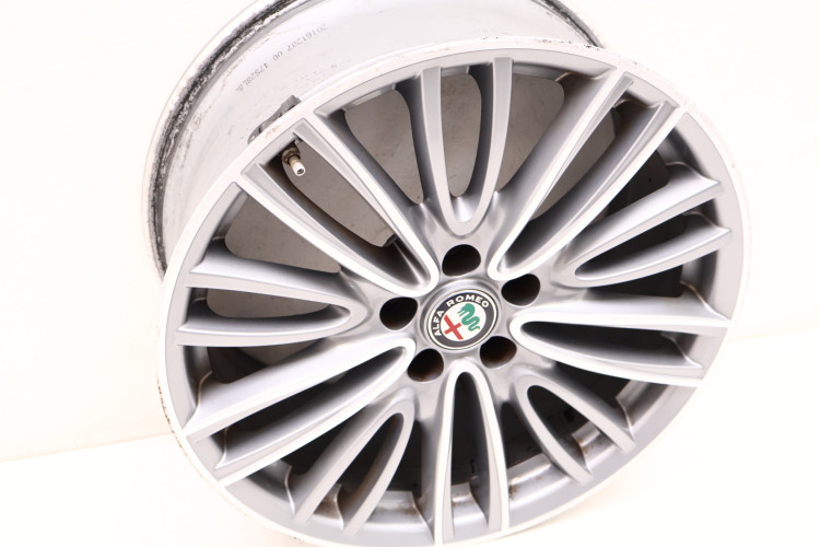 ALFA ROMEO GIULIA FELGA ALUMINIOWA 18X8.0 156107471