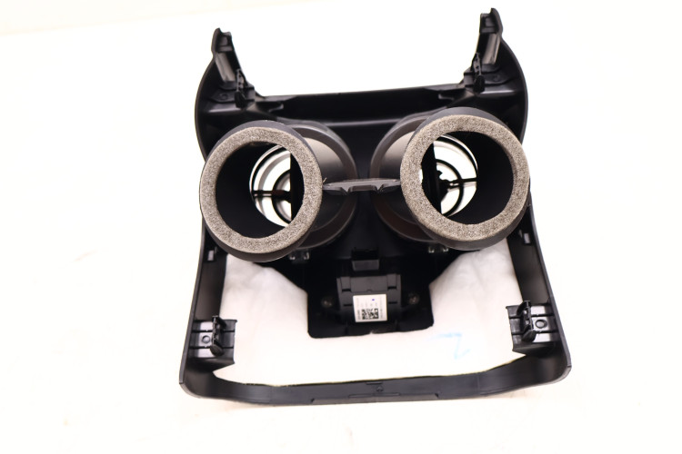 ALFA ROMEO GIULIA KRATKA NAWIEWU GNIAZDO USB 156129168