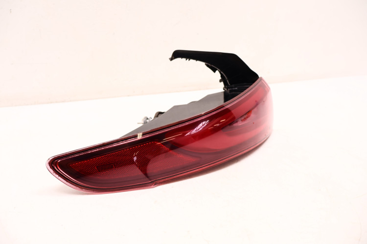 ALFA ROMEO GIULIA LAMPA LEWA TYŁ 20690107