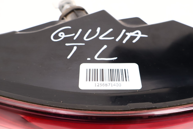 ALFA ROMEO GIULIA LAMPA LEWA TYŁ 20690107