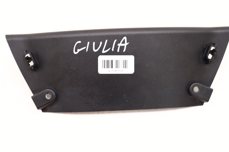 ALFA ROMEO GIULIA OSŁONA GRILL KRATKI 156123660