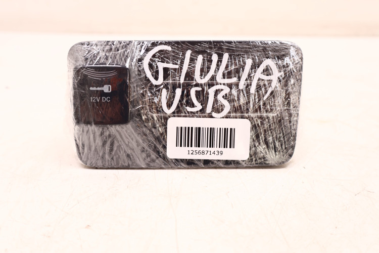 ALFA ROMEO GIULIA GNIAZDO USB 156118209