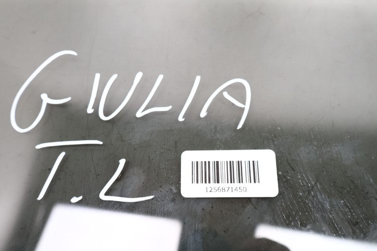 ALFA ROMEO GIULIA SZYBA LEWA TYŁ 43R-002092