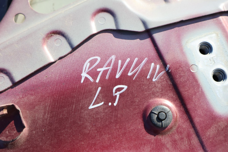 TOYOTA RAV4 IV ĆWIARTKA LEWA PRZÓD