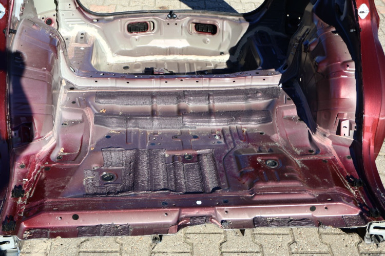TOYOTA RAV4 IV ĆWIARTKA KAROSERIA TYŁ BŁOTNIK PRAWY LEWY