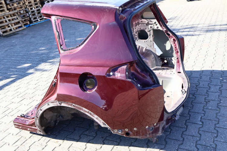 TOYOTA RAV4 IV ĆWIARTKA BŁOTNIK LEWA TYŁ