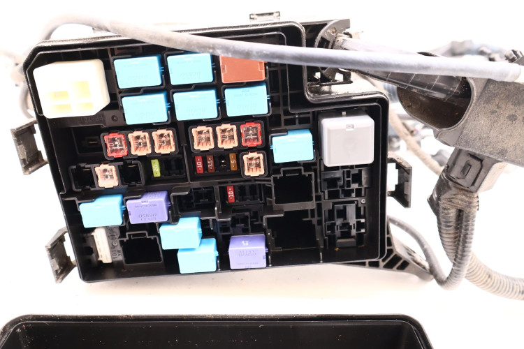 TOYOTA RAV4 IV 2.0 VVTI INSTALACJA KOMORY SILNIKA