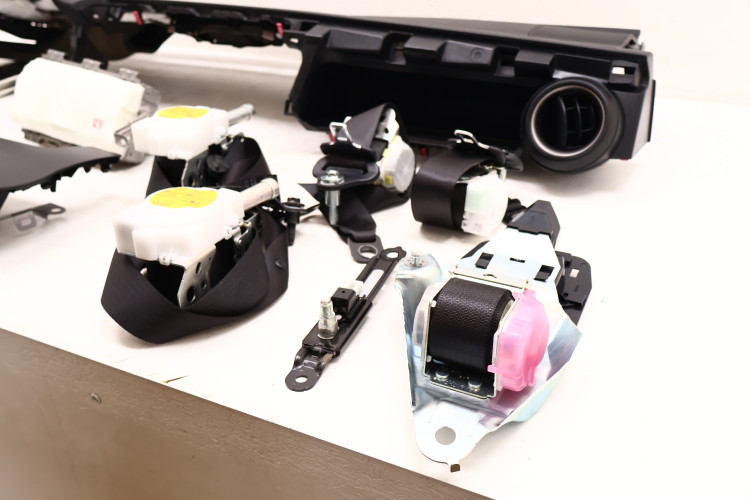 TOYOTA RAV4 IV LIFT DESKA ROZDZIELCZA ZESTAW AIRBAG