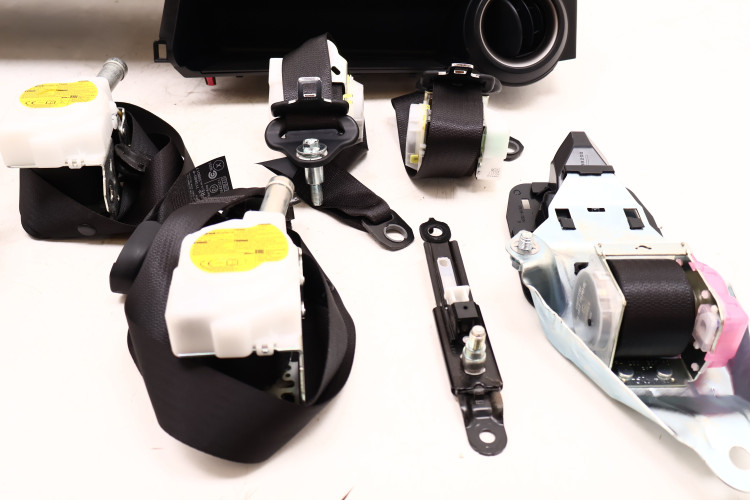 TOYOTA RAV4 IV LIFT DESKA ROZDZIELCZA ZESTAW AIRBAG