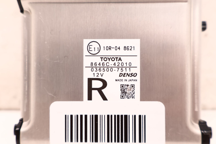 TOYOTA RAV4 IV KAMERA SZYBY PRZEDNIEJ 8646C-42010