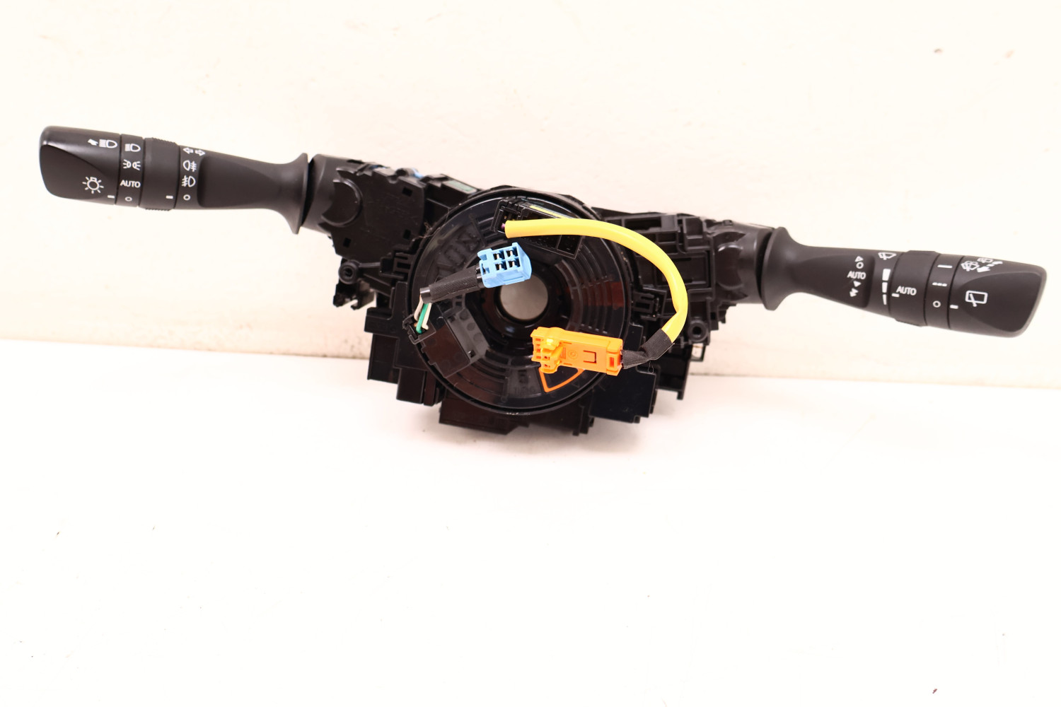 TOYOTA RAV4 IV PRZEŁĄCZNIK ZESPOLONY 89245-12040