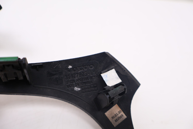 VOLVO V60 II LISTWA OZDOBNA DEKOR DESKI 31477905, 31477179