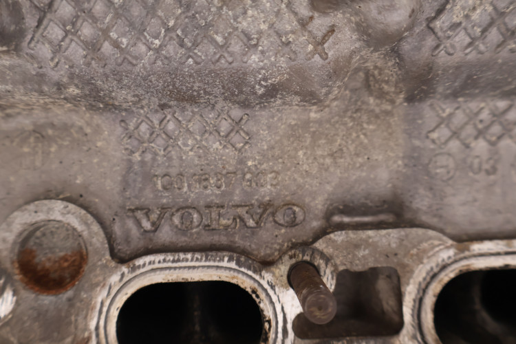 VOLVO V70 2.5T GŁOWICA WAŁKI ROZRZĄDU B5254T2 1001837