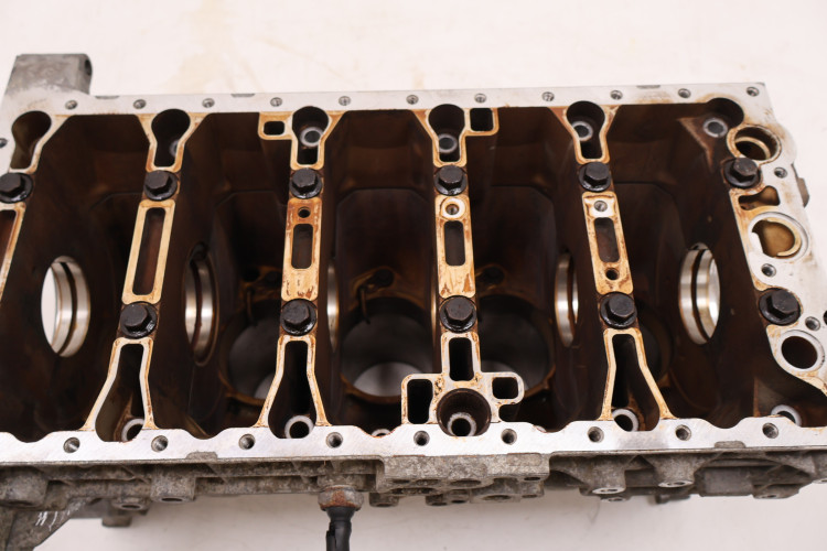 VOLVO V70 2.5T BLOK SILNIKA B5254T2