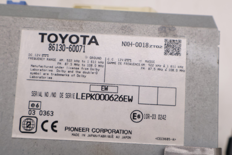 TOYOTA LAND CRUISER 200 RADIOODTWARZACZ CD 86130-60071