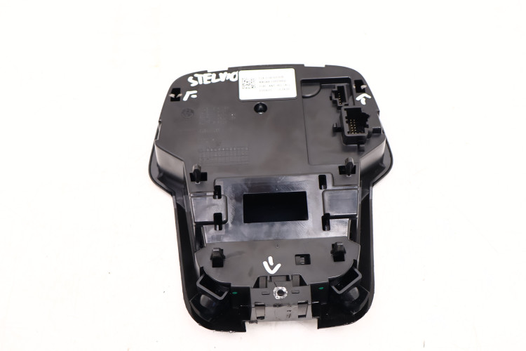 ALFA ROMEO STELVIO LAMPKA PODSUFITKI '01561691630