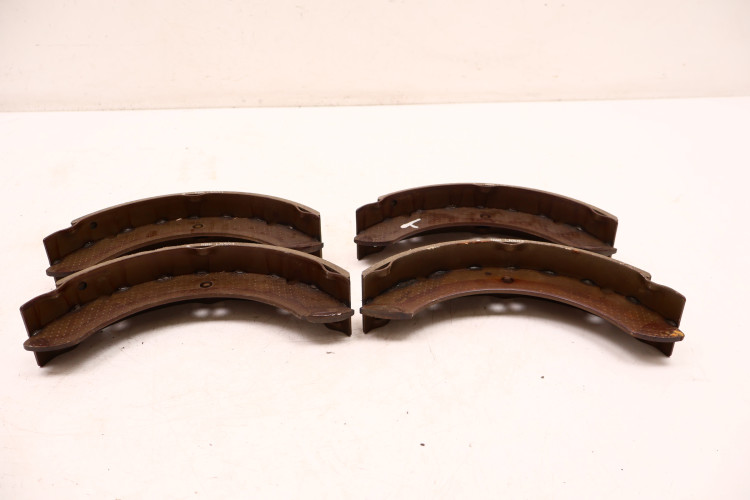 TOYOTA LAND CRUISER FJ40 BJ40 FJ55 SZCZĘKI HAMULCOWE BĘBNOWE 04494-60011