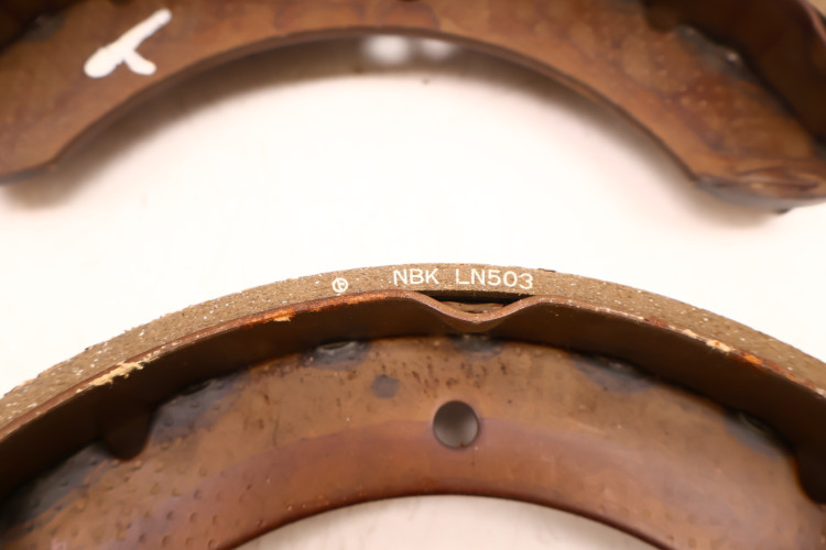TOYOTA LAND CRUISER FJ40 BJ40 FJ55 SZCZĘKI HAMULCOWE BĘBNOWE 04494-60011