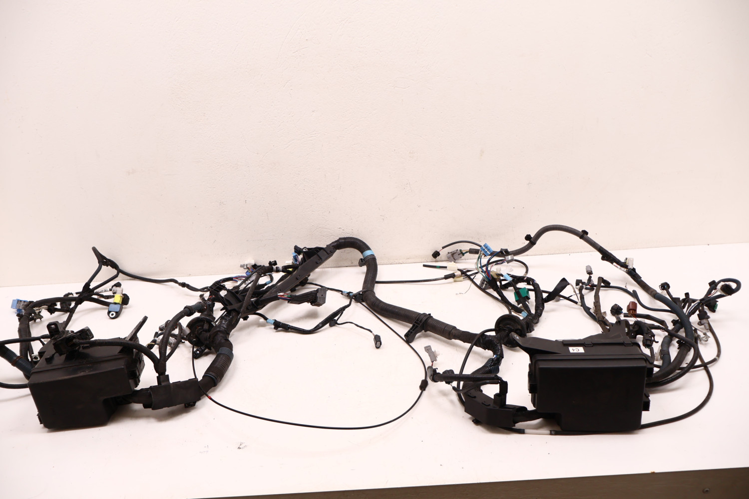 TOYOTA RAV4 IV 2.5 HYBRID INSTALACJA KOMORY SILNIKA 160829-0083, 160906-0147
